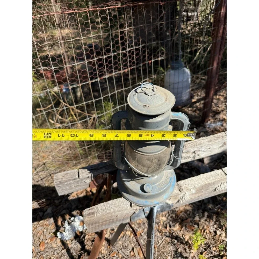 Vintage Dietz Oil Lantern No 90 D-Lite Blue Metal Hurricane‎ Lamp Rustic Decor